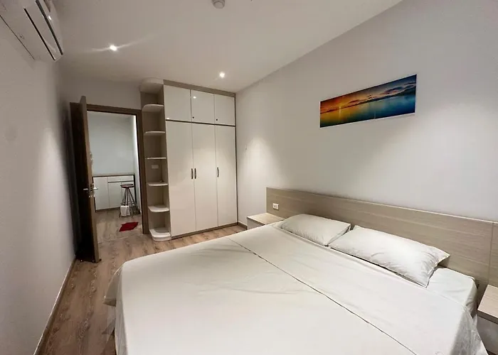Nhi Bay Apartment